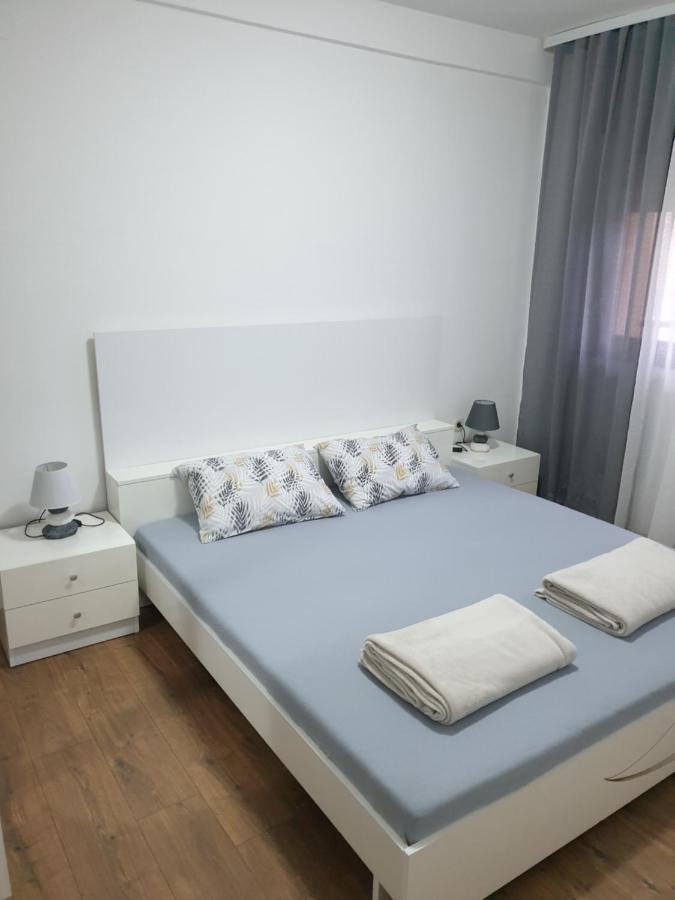 Mar Lux Apartment Куманово Екстериор снимка